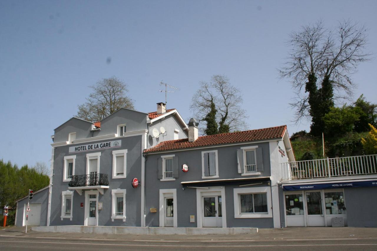 Hotel De La Gare Mont-de-Marsan Exterior foto